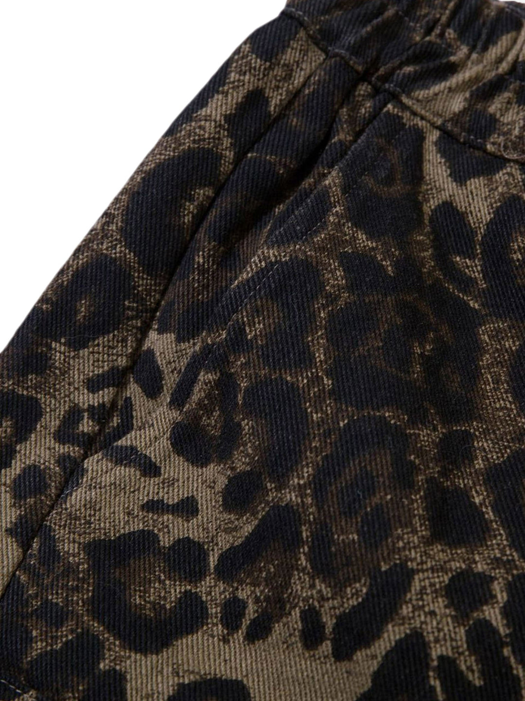 Ayuuki Street Leopard Print Shorts